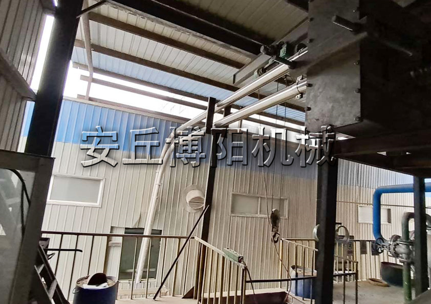 為什么很多企業(yè)會選擇安丘博陽樹脂粉管鏈輸送機呢？