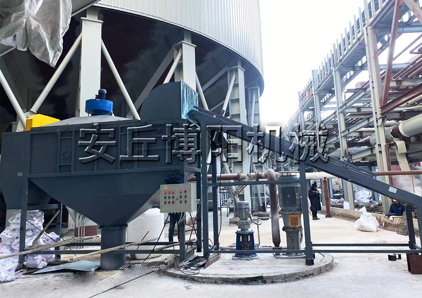 50kg滑石粉自動(dòng)破包機(jī)技術(shù)特點(diǎn)是什么？
