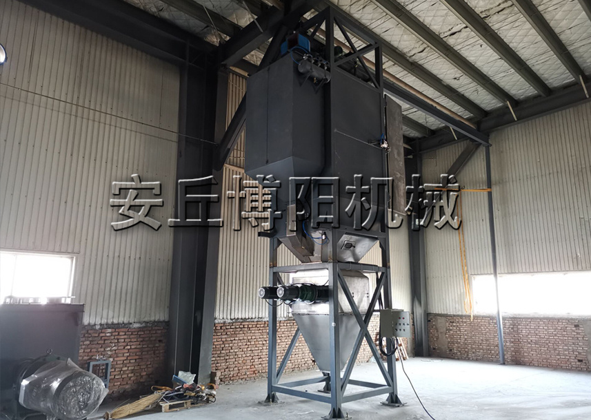污泥顆粒噸袋拆包機(jī)的產(chǎn)品特點(diǎn)是什么？