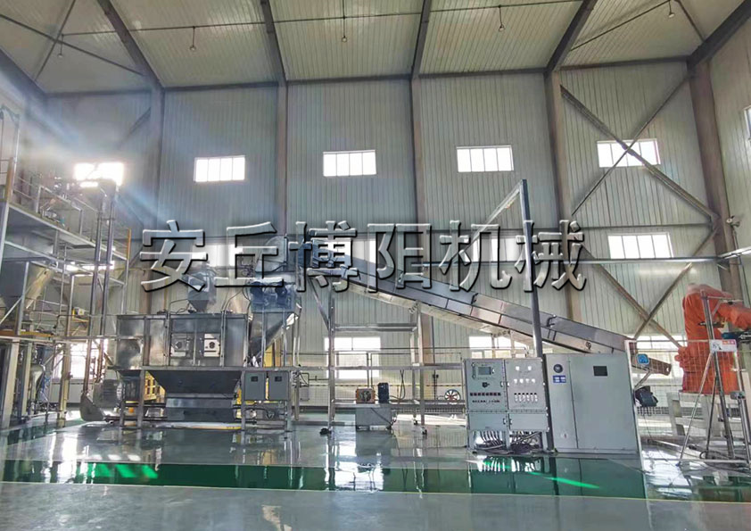 片堿自動(dòng)拆垛拆包機(jī)的特點(diǎn)和技術(shù)原理是什么？